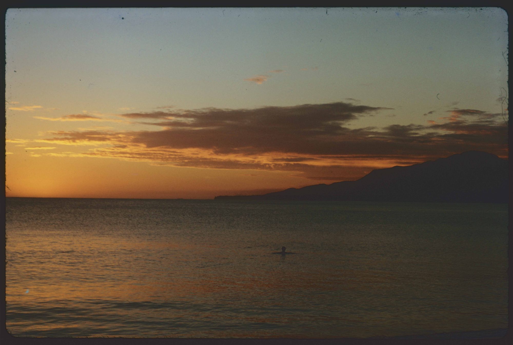 susnset_swimmer(jamaica-lyssons)